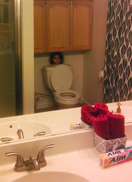 Kids That Totally Failed While Trying To Play Hide And Seek (60 pics)