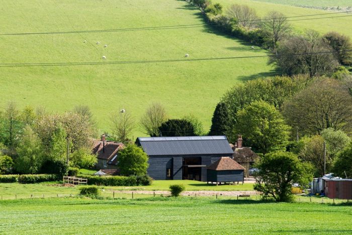 An Abandoned Barn House Was Transformed Into Something Beautiful (12 pics)