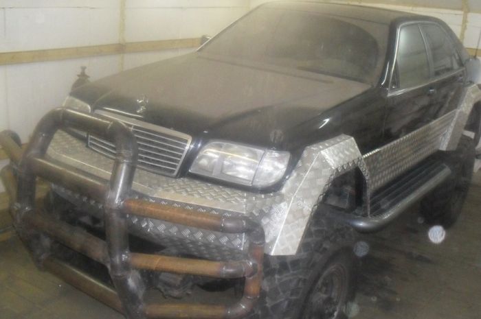 How To Turn A Mercedes Into An Off Road Vehicle (30 pics)
