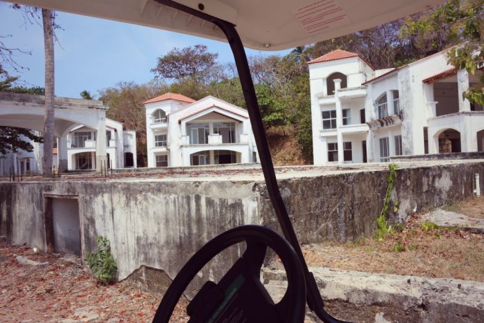 This Abandoned Resort On Contadora Island Has Become A Forgotten Place (42 pics)