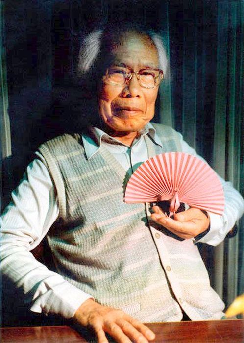 Akira Yoshizawa Is The Grandmaster Of Origami (10 pics)