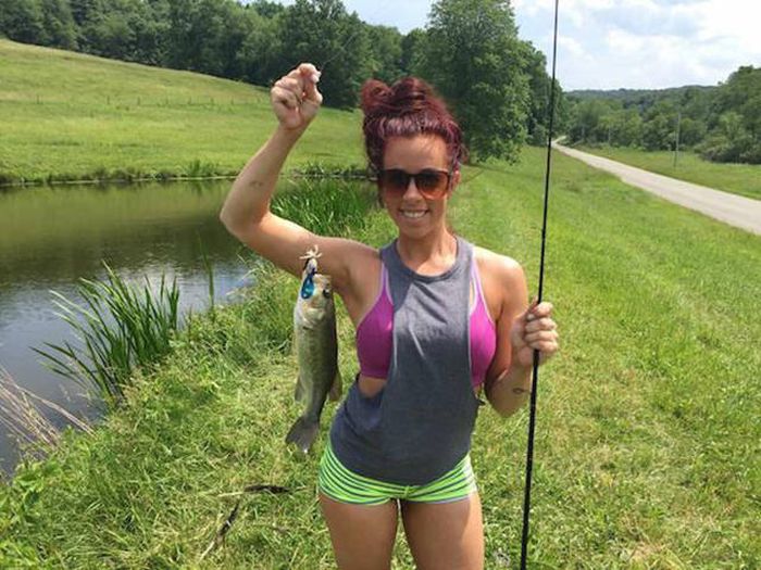 Sexy Ladies That Make Fishing Look Like A Lot Of Fun 50 pics