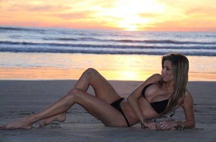 Beautiful Bikini Babes Are A Nice Reminder That Summer Is On The Way (56 pics)