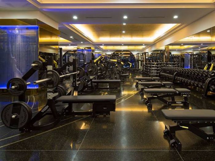 You Won't Believe How Much A Membership To This Gym Costs (30 pics)