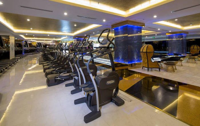 You Won't Believe How Much A Membership To This Gym Costs ...