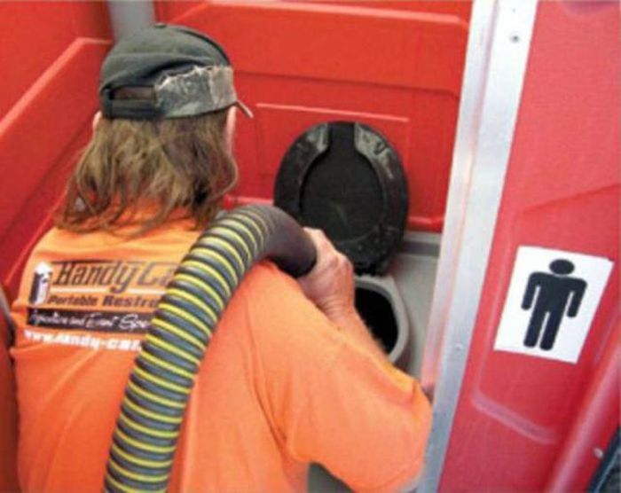 These Are Easily The Worst Jobs On The Entire Planet (37 pics)