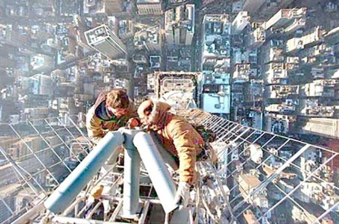 These Are Easily The Worst Jobs On The Entire Planet (37 pics)