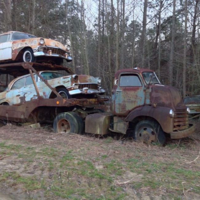 It's Sad To See This Classic Chevy Just Wasting Away (11 pics)
