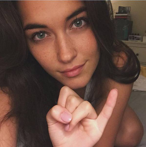 There's No Denying That Beautiful Girls Make The World A Better Place (59 pics)