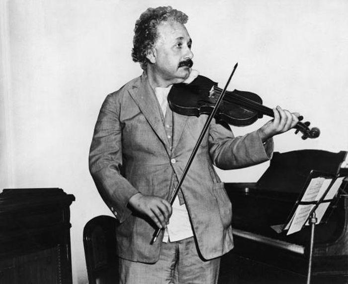Interesting Facts About The Life Of Albert Einstein (20 pics)