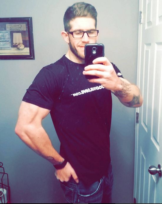 Nova Scotian Man Loses 183 Pounds And Completely Transforms His Body (6 pics)