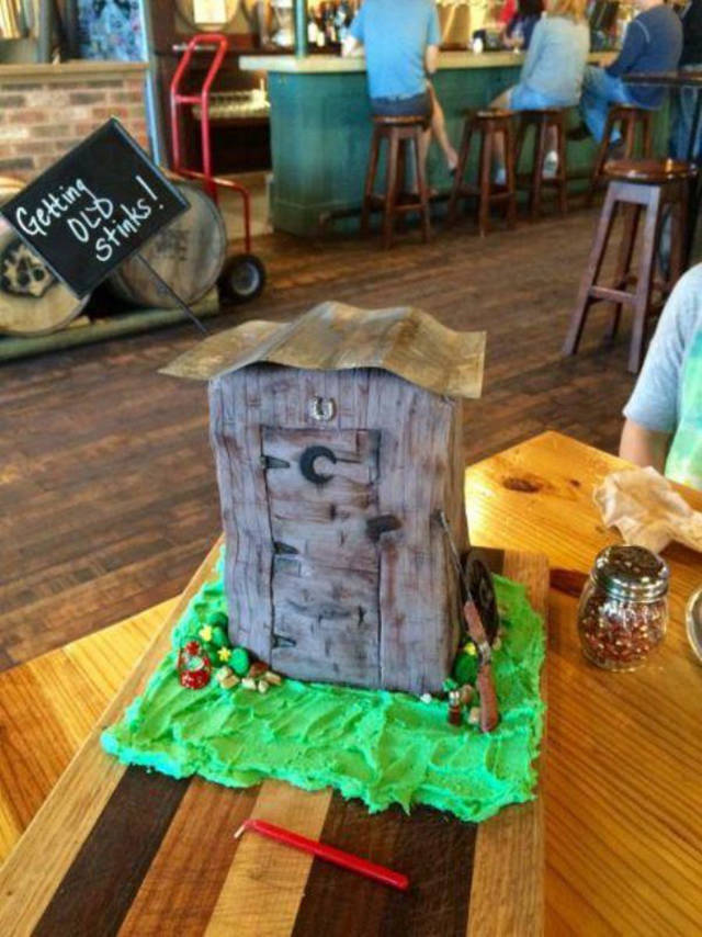 A Cake Is Always A Great Way To Get Your Message Across (35 pics)