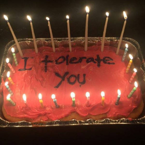 A Cake Is Always A Great Way To Get Your Message Across (35 pics)