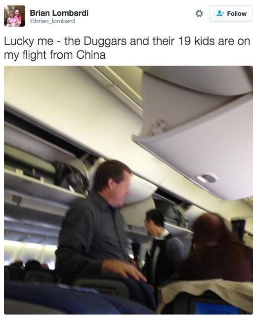 Random Celebrities Who Got Spotted On Airplanes (21 pics)