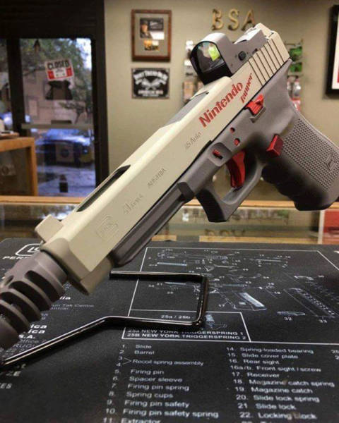 It's Always The Awesome Things You Don't Need That You Want The Most (40 pics)