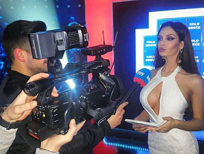 A Former PlayboyPlaymate Is Getting Into The Politics (37 pics)