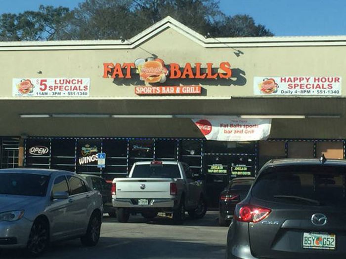 Strange And Hilarious Signs That Will Either Scare You Or Make You Laugh (40 pics)