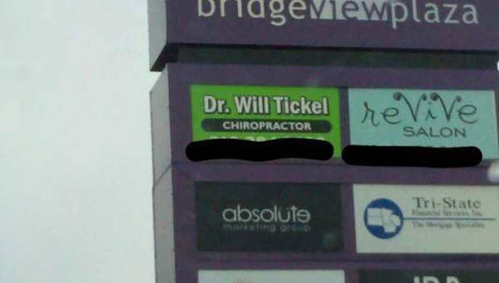 Strange And Hilarious Signs That Will Either Scare You Or Make You Laugh (40 pics)