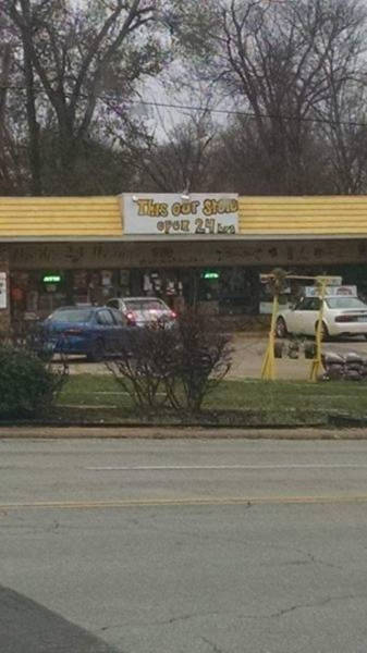 Strange And Hilarious Signs That Will Either Scare You Or Make You Laugh (40 pics)