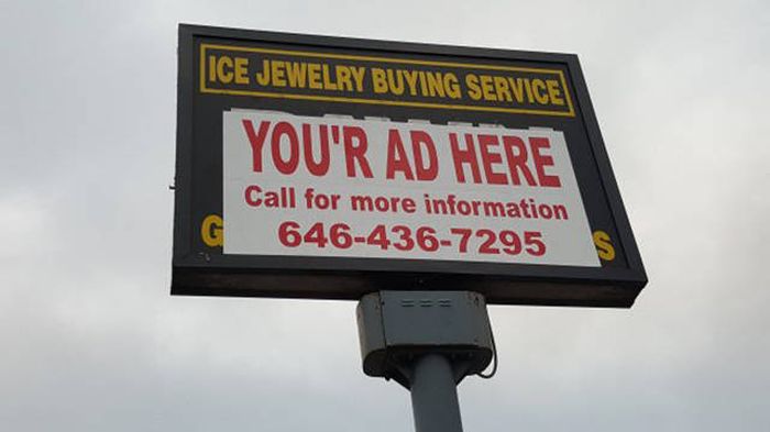 Strange And Hilarious Signs That Will Either Scare You Or Make You Laugh (40 pics)