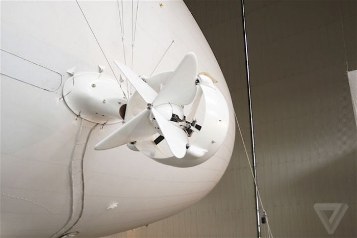 The Airlander 10 Is Getting Ready To Soar Through The Skies (20 pics)