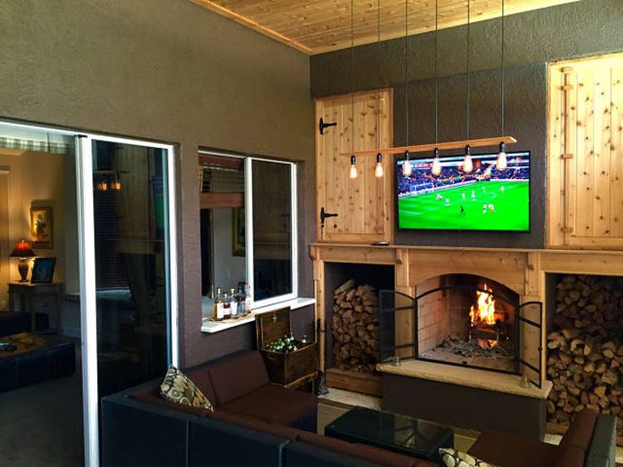 Father And Son Turn Their Porch Into The Most Elegant Man Cave Ever (25 pics)