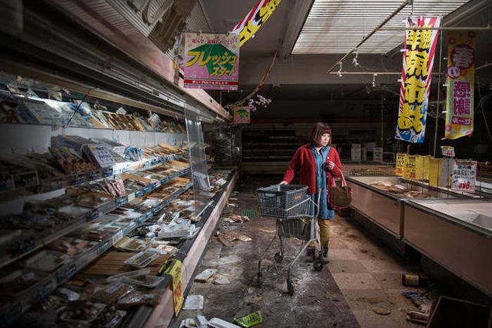 Fukushima Is Now A Terrifying Ghost Town (15 pics)