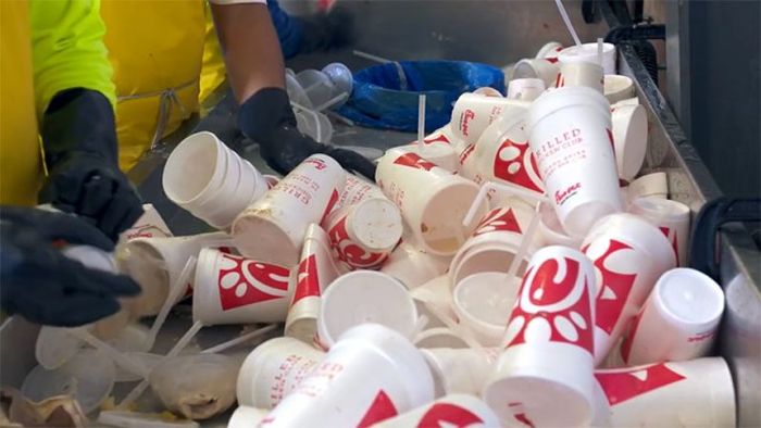 Chick-Fil-A Puts Their Plastic To Good Use By Turning It Into Park Benches (12 pics)