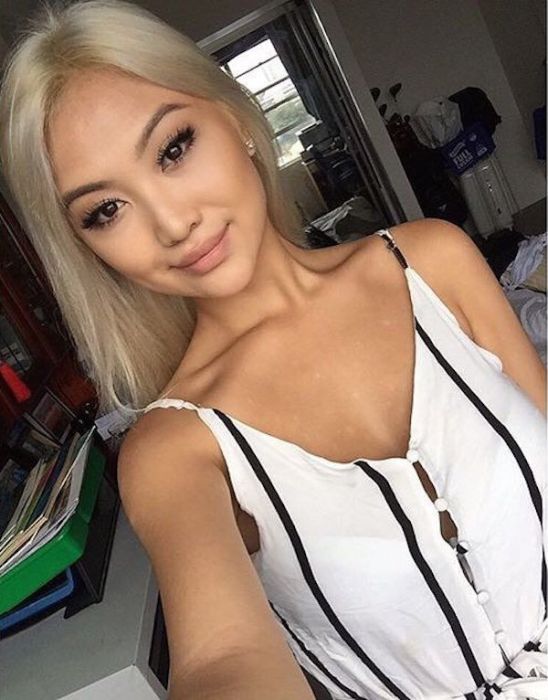 Gorgeous Asian Girls Are Always Pleasing To The Eyes (50 pics)