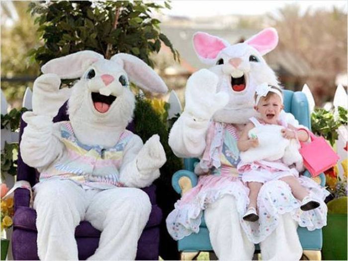 A Collection Of Awkward, Awesome And Exciting Easter Fails (52 pics)