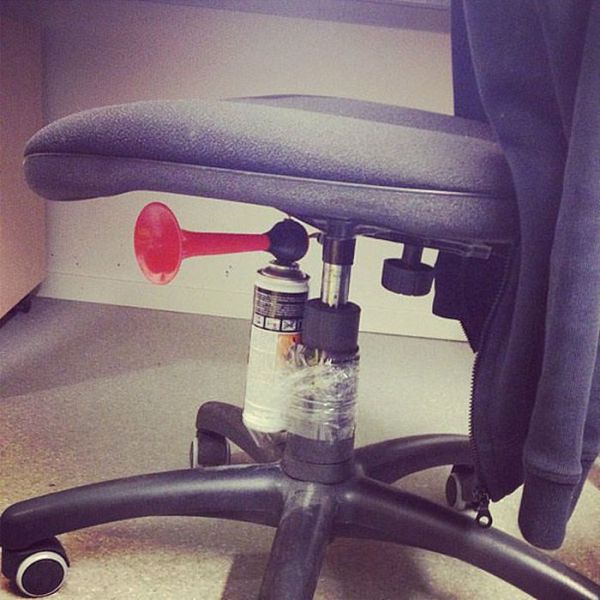 Awesome And Easy Pranks To Get You Ready For April Fools' Day (33 pics)