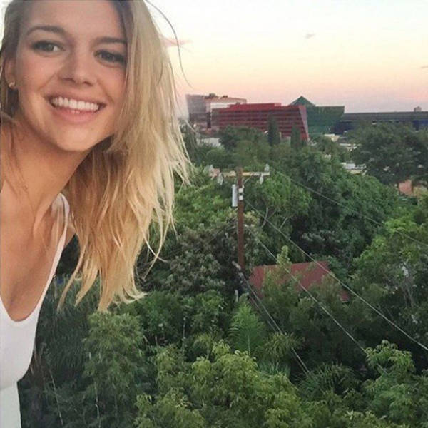 Kelly Rohrbach Is Taking On Pamela Anderson's Old Baywatch Role (24 pics)