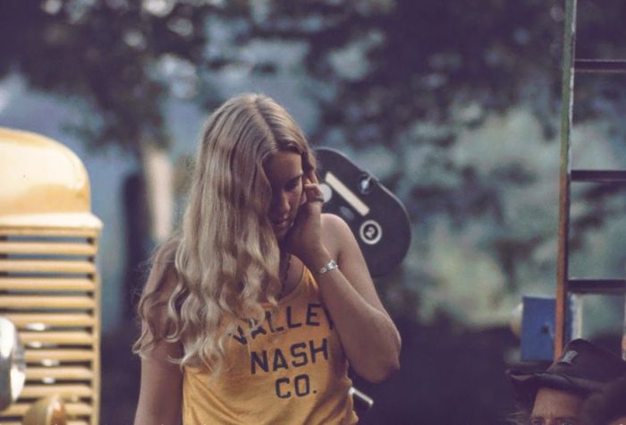 Vintage Photos To Remind You What Fashion Was Like During The Woodstock Era (35 pics)