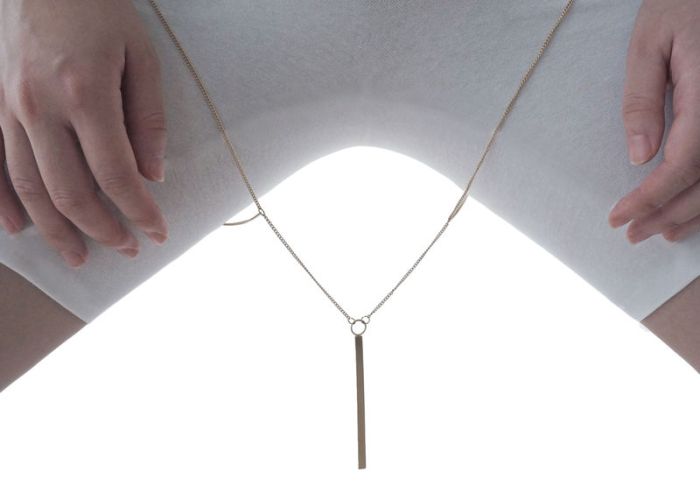 A Designer In Singapore Has Created  Jewelry Women Can Wear In Their Thigh Gap (6 pics)