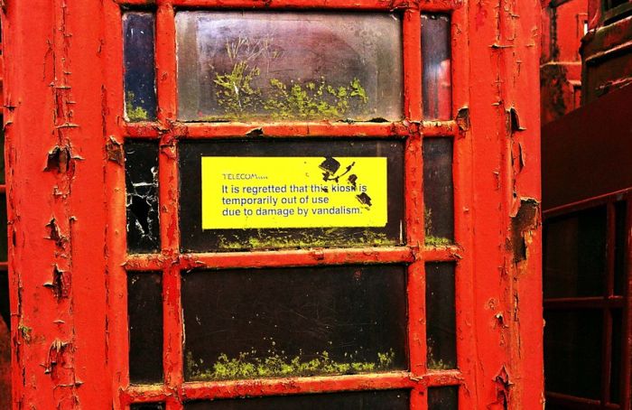 These Graveyards Are Where Old Phone Boxes Go To Die (10 pics)