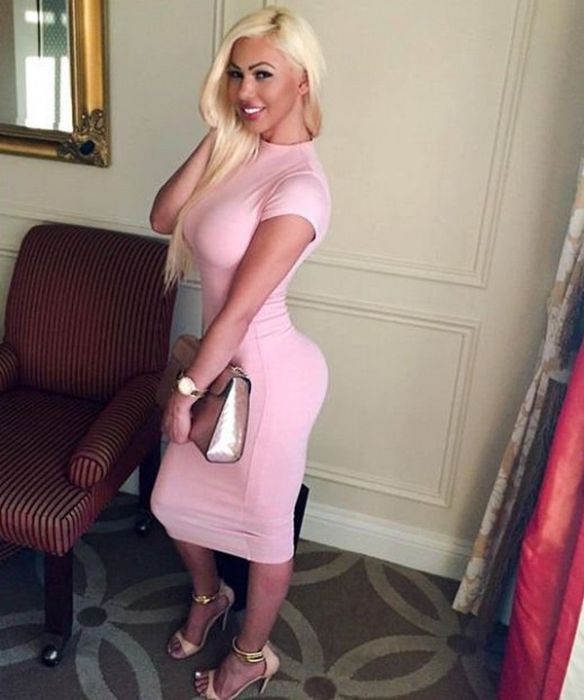 Girls In Skin Tight Dresses Always Know How To Turn Up The Sex Appeal (45 pics)