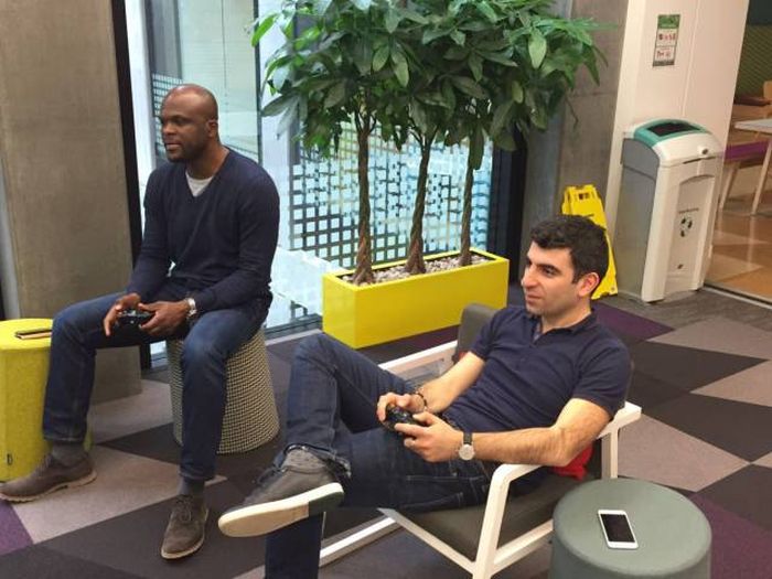 This Is Why Expedia Was Named The Happiest Office In London (19 pics)