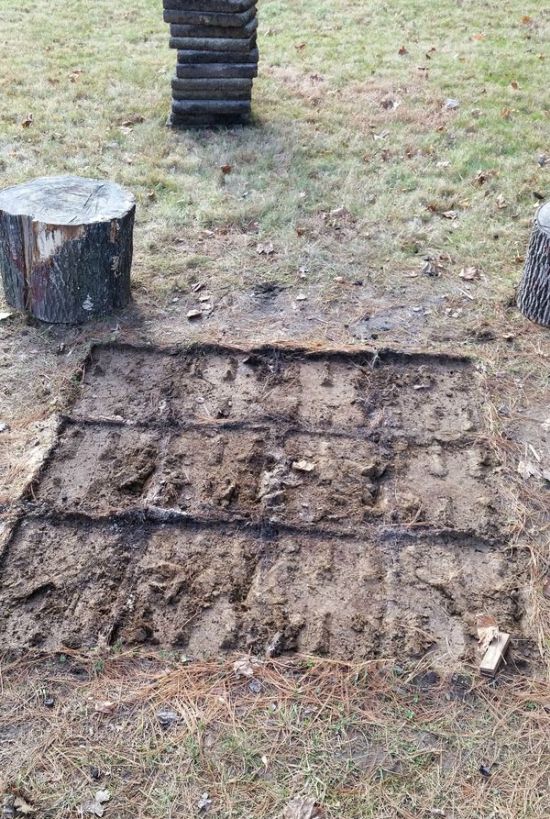 How To Build A DIY Fire Pit In Your Own Backyard (10 pics)