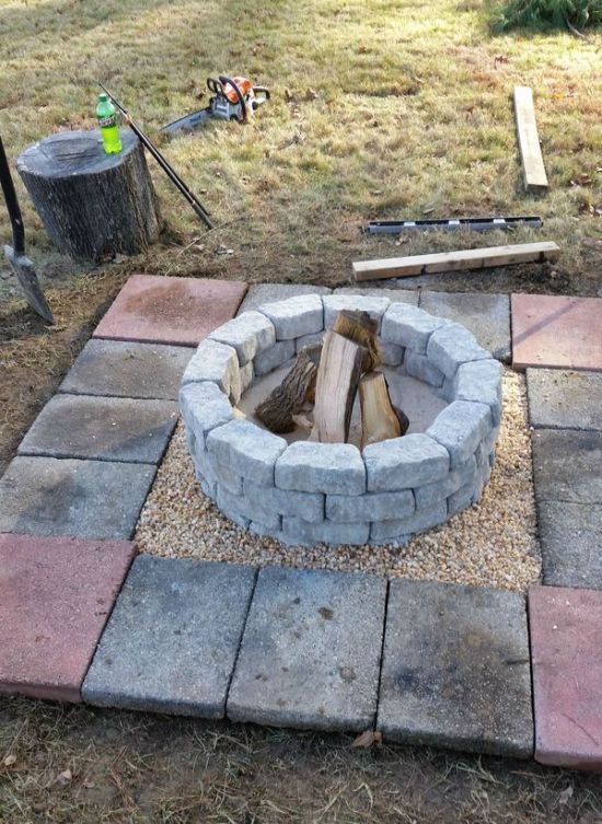 How To Build A DIY Fire Pit In Your Own Backyard (10 pics)