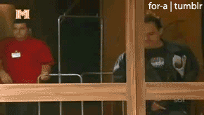 Embarrassing Moments From Human History That Were Caught On Camera (23 gifs)