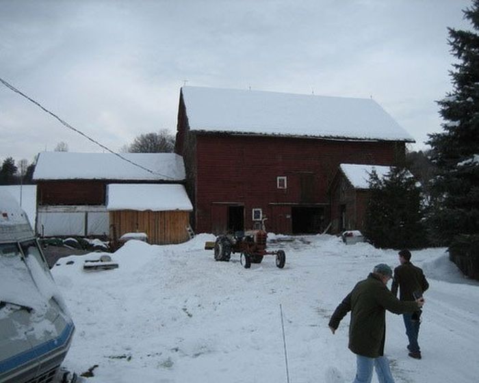 Old Barn From The 1800s Undergoes An Incredible Transformation (7 pics)