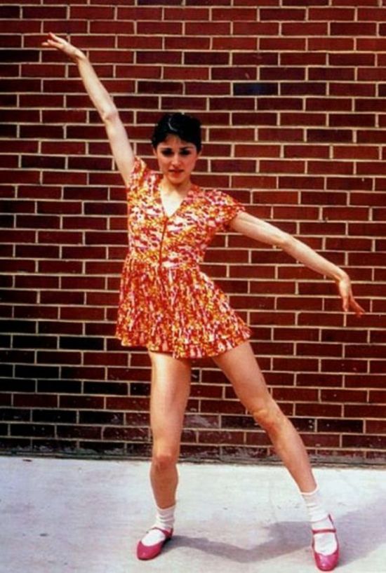Rare Pictures Show A Young Madonna Striking A Pose (9 pics)