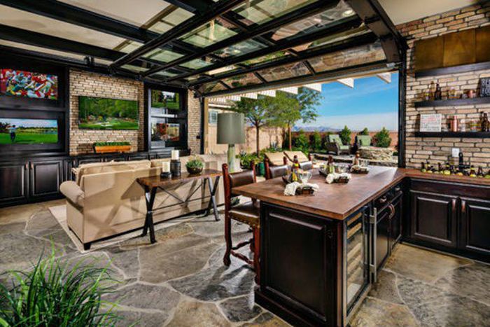 Incredible Man Caves That Would Make Any Guy Drool (21 pics)