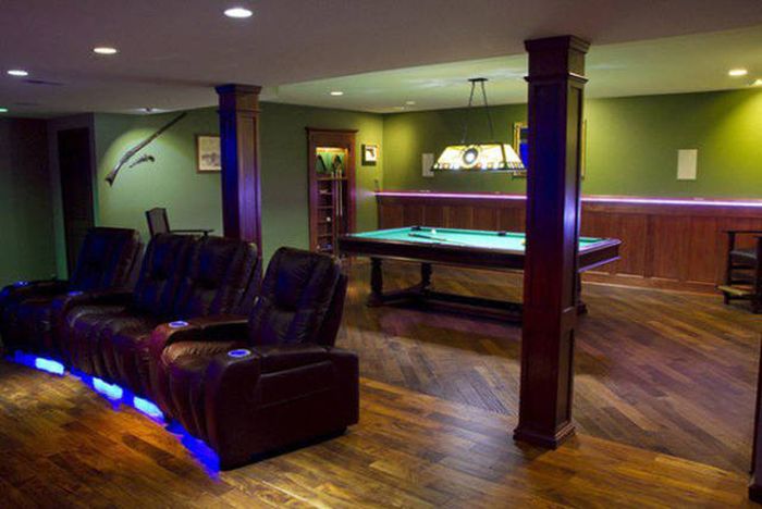 Incredible Man Caves That Would Make Any Guy Drool (21 pics)