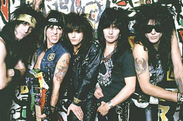 Interesting Facts About The Infamous And Iconic Rock Band Guns N’ Roses (25 pics)