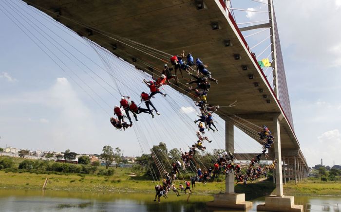 Rope Jumping Group Sets New World Record In Brazil (8 pics)