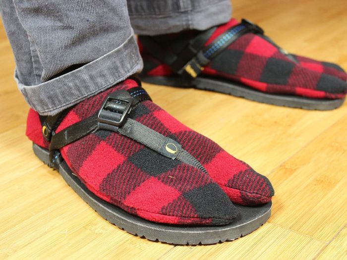 You'll Never Wear Socks With Sandals Again After Seeing These Pictures (18 pics)