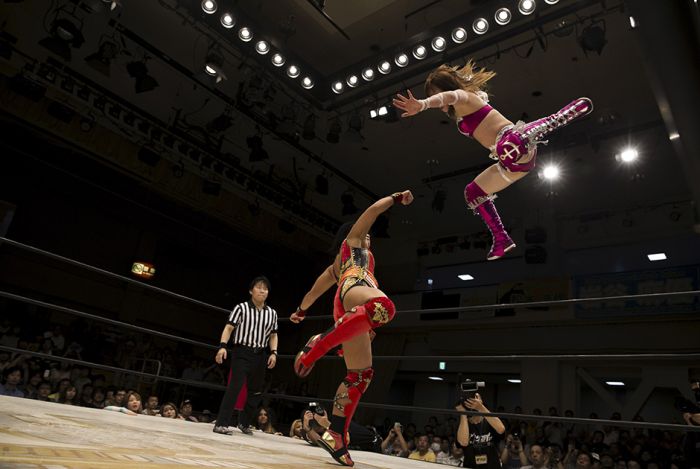Women's Wrestling Is A Wild And Wonderful Thing (16 pics)
