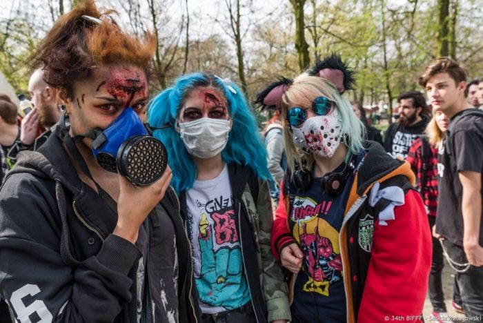 Zombies Creep Through The Streets Of Brussels (28 pics)
