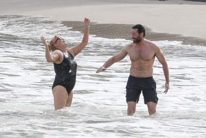 Hugh Jackman And His Wife Celebrate Their 20th Anniversary In St. Barts (5 pics)